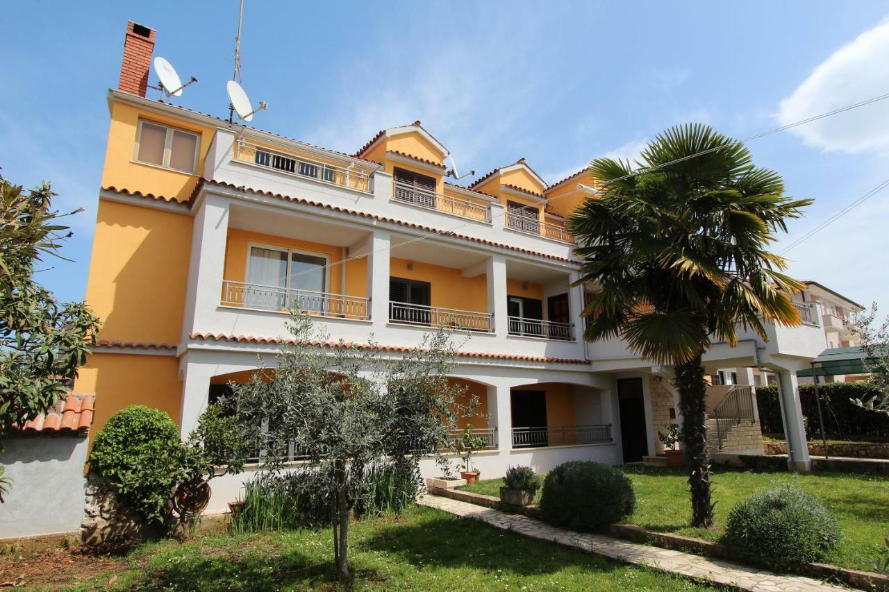 Apartments Malvina Rovinj Luaran gambar