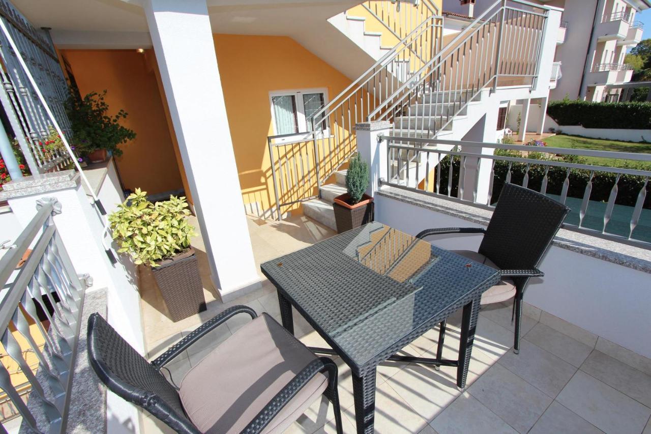 Apartments Malvina Rovinj Luaran gambar