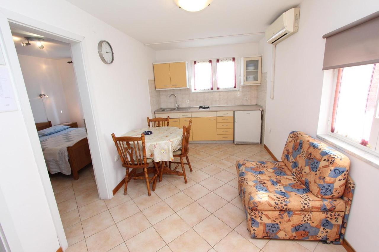 Apartments Malvina Rovinj Luaran gambar